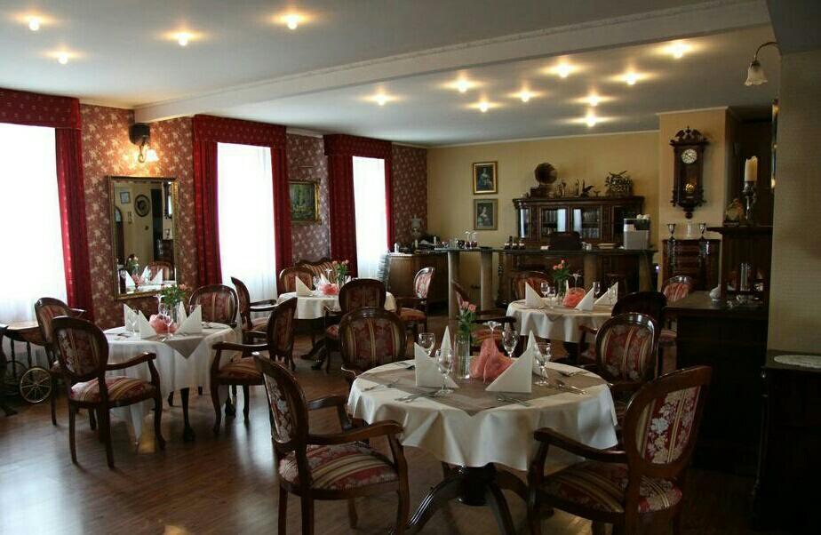 Hotel I Restauracja Chopin Żary Exteriör bild
