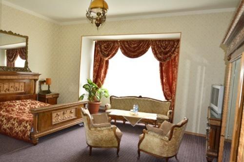 Hotel I Restauracja Chopin Żary Exteriör bild